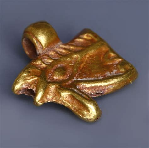 Golden Amulet brabet